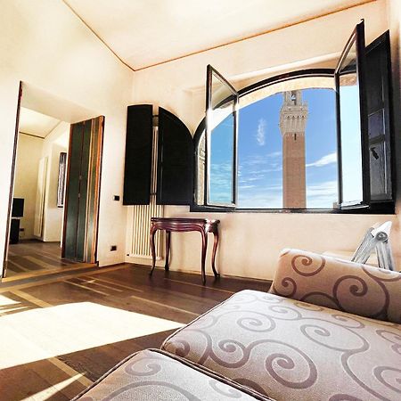 Il Campo 8: Piazza Del Campo Apartment เซียนา ภายนอก รูปภาพ